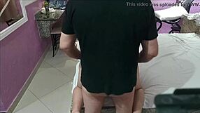 Zagadka Porno Para: Amateur couple fuck in a hotel room