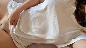 Amature Latina teen vacationing in Prague gets frisky with punani in this homemade video