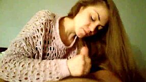 Naive girl performs blowjob and swallows the semen