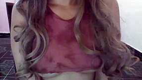 Sexting, gentle anime romance involving big tits and also jerk off instructions