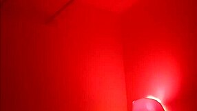 The big-ass mature horny woman enjoys a fetish masseuse