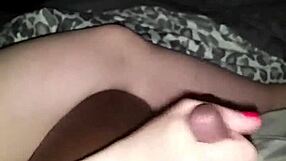 हॉट रेडहेड गर्लफ्रेंड से हैंडजॉब और ब्लोजॉब, उसकी स्किल्स ने पागल कर दिया