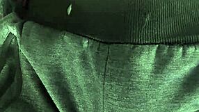 Gay pee party in Gaste85's bedroom (amateur)