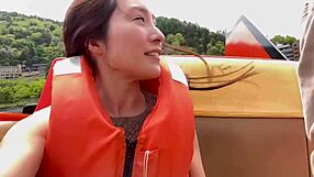 Mini Skirt Babe Boating at Kawaguchiko Lake in Yamanashi