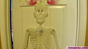 fuck my friend's stepdaughter's virgin pussy first time?