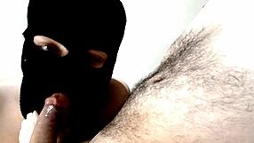 They're a hot couple and loves to do a great blowjob to beginners