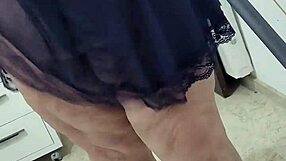 Old slut is a fan ofcock with big shaft