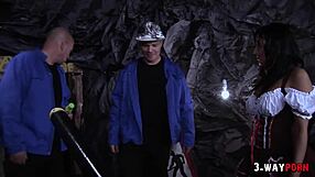 i feel romana ryder taking juicy cocks in fmm threesome