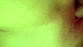 Hot Wet Pussy Gets Intense Licking