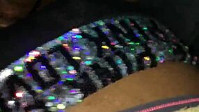 सॉफ्ट एबोनी गांड को हार्ड लंड से ठोकना