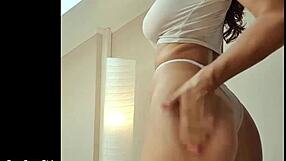 Sexy Girl Fingers Her Wet Pussy