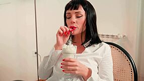 pornstar has a casual chat with her fan after the show