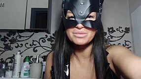 i'm a milf femdom brunette and i'm rating this bigg cock in bdsm, it's so intense