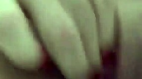 Watch Sarada squirt on the sybian?