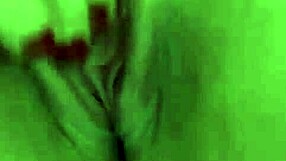 Watch Sarada squirt on the sybian?