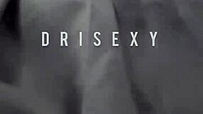 teen shoving huge dildo in tight ass 😏