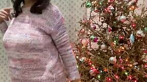 Anna Maria's Latina Christmas Tease