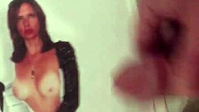 Cum Tribute For Paola In This Suggestive Masturbation