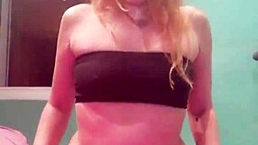 Feet Fetish Porn Video – Colored Blowjob Slut Cums Hard