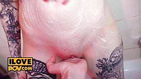 POV सेक्सी लंबी टांगों वाली मॉडल ज़िराएल रेम ने तुम्हारे सख्त लंड को काबू किया