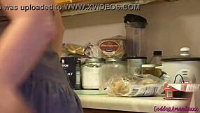 Goddess shows off her butt and asshole to horny friend