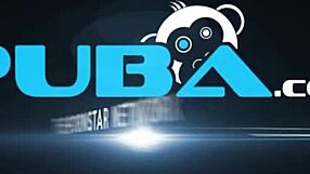 Taylor Vixen flaunts her big natural tits nude