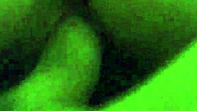 सेक्सी वाइफ अपनी टाइट चूत को जोरदार ठोक रही है