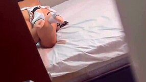 Hermanastra Desnuda Recibe Mi Leche en Su Cuarto. No Entres Sin Permiso!