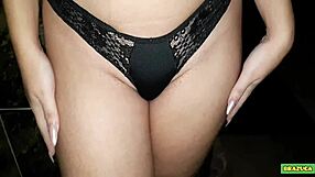 Shocked By Cousin's Shaved Pink Pussy In Bathroom - Evelyn Santos Full Video