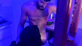 Mamei bem gostoso o barman hisak