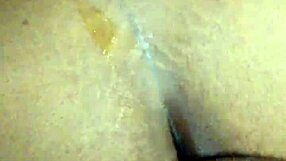 होममेड एमेच्योर बिग अस्स को मोन्स्टर कॉक से फक करता है