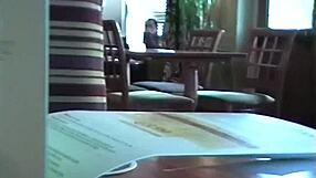 डॉली ने पब्लिक में नया शरारती खेल दिखाया