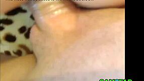 Watch this teen couple on webcam