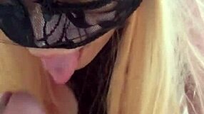 Pinay scandal’s best cosplayer gets a blowjob and facial