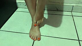 i discover my stepdaughter recording foot fetish videos for my compadre