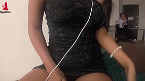 Colombian Latina Secretary Malefikas Excels in Masturbation During Work Hours at the Office