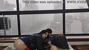 Gostosa fucks in window for everyone to watch kitty big ass!