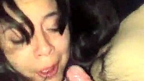 maria gives a relaxing massage to my body