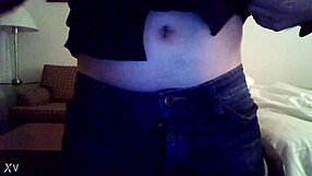 Reliving Nostalgic Emotions in a Retro Hotel Room