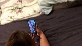 Se graba mientras follo a esta culona argentina con enormes tetas