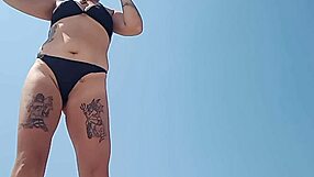Self-observation, as an exhibitionism, in the Guarana sawd beach
