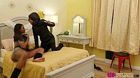 hey september reign and halle hayes, let's scissor that pussy