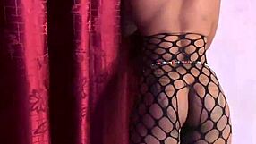 anitawetpussy takes a black cock in a wild outdoor pov session