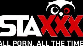 Wow, ebony pornstar yasmine gets huge load on ass!