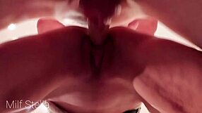 मिल्फ डॉगीस्टाइल POV में रफ फेशियल मलाई चेहरे पर