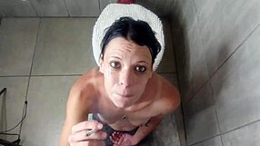 A stupid woman gets a facial with urine and sperm after BJ session