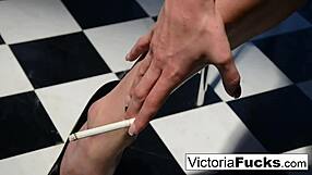 i show off my long legs and great ass while smoking