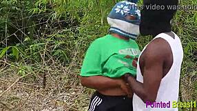 ट्रेनिंग में उसकी बड़ी चूचियाँ और गांड चोदी