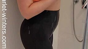 Hot babe teases in sports bra and leggings before shower fun