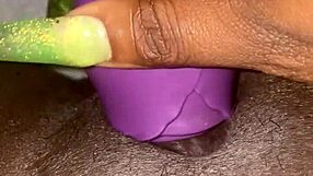 i'm playing with my rose vibrator, fingering my ebony clit so good